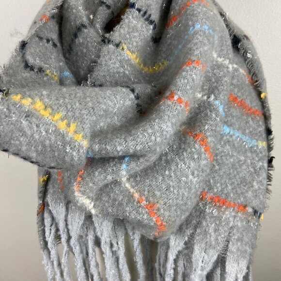 Cozy Super Soft Gray Scarf. Fuzzy striped design, fringe detail - Picture 2 of 8